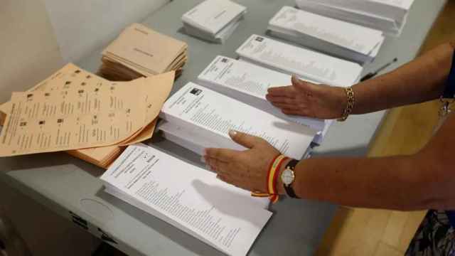 Imagen de archivo de papeletas electorales / EFE