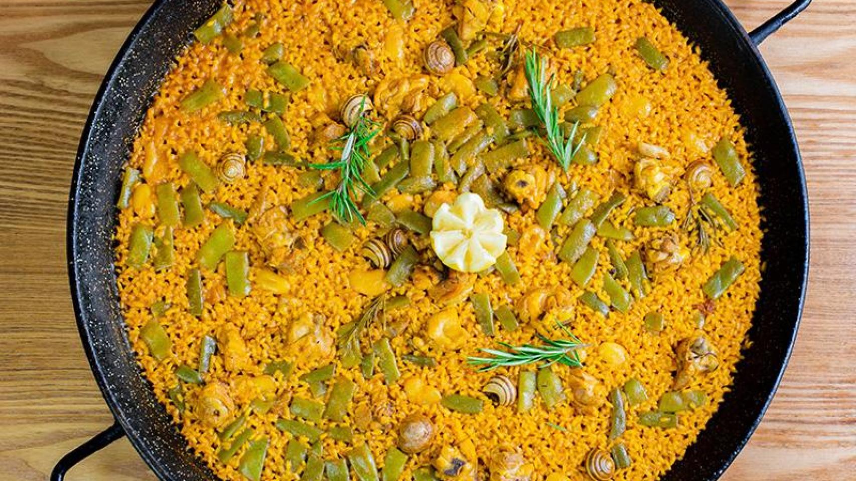 Buffet libre cocina argentina, mediterránea y asiática / City Wok