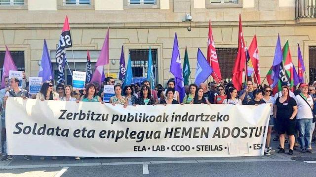 Madrid aprueba la subida salarial para los funcionarios pero los sindicatos vascos piden descentralización