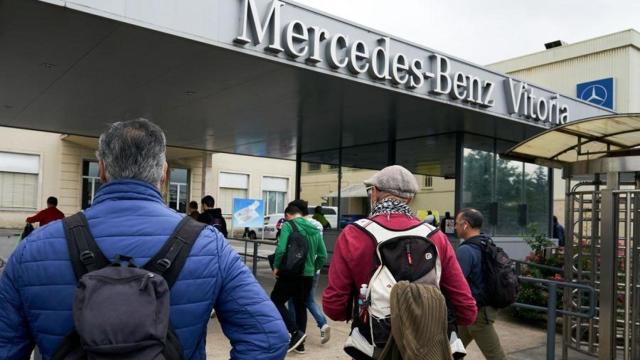 Mercedes anuncia nuevos paros