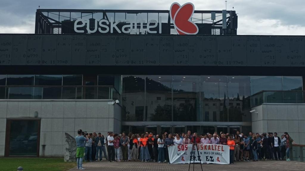 Movilización en la sede de Euskaltel de Zamudio el miércoles 25 de septiembre | Cedida CCOO