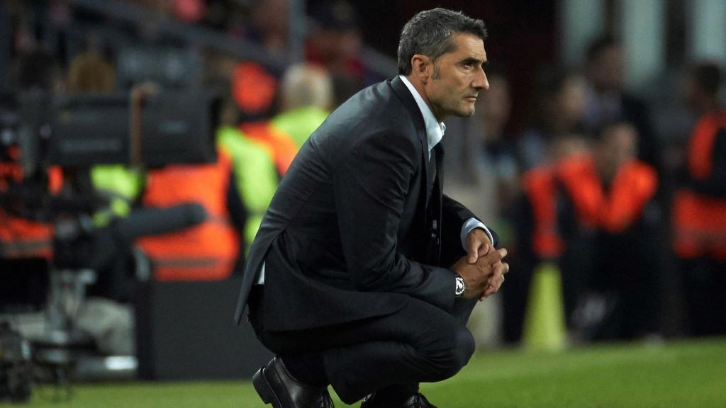 Ernesto Valverde, dirigiendo un encuentro con el FC Barcelona.