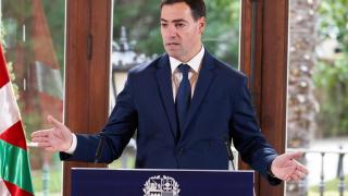 El lehendakari, Imanol Pradales, en Ajuria Enea / L. RICO - EFE