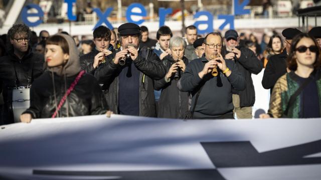 Manifestación convocada en San Sebastián por Sare en favor de los derechos de los presos de ETA (Imagen de Archivo) EFE