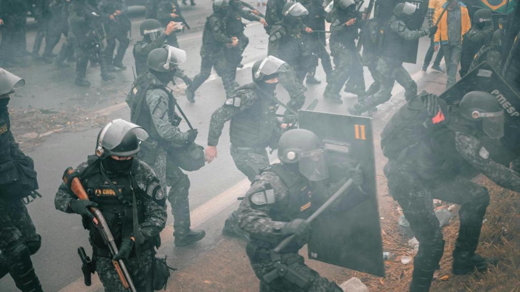 Imagen de un golpe militar.