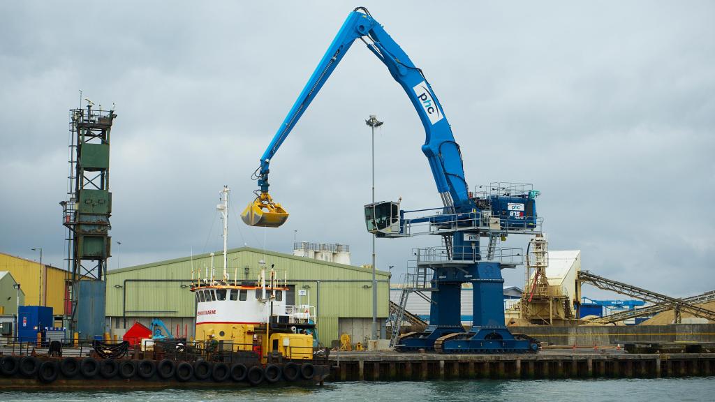 Imagen de un astillero.