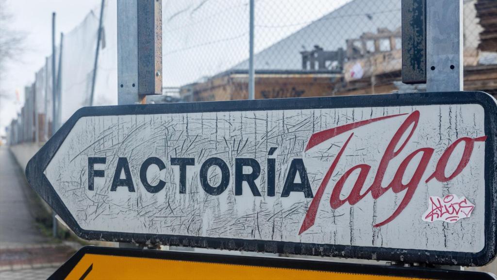Un cartel indica la sede de Talgo, a 9 de febrero de 2025, en Madrid