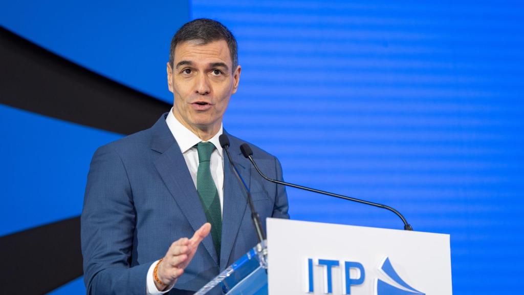 Pedro Sánchez en su visita a ITP Aero