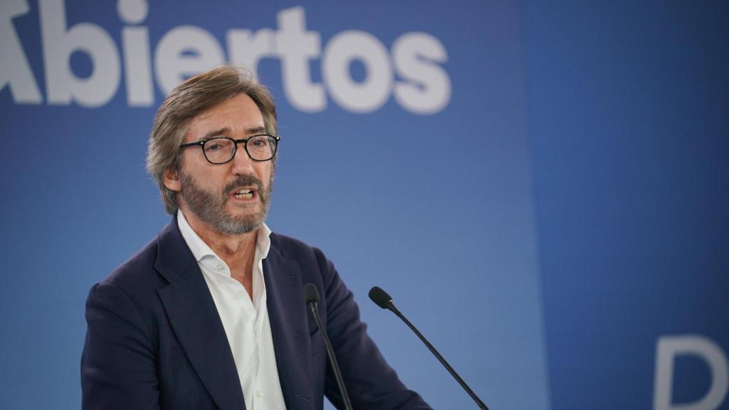 El presidente del PP de Álava, Iñaki Oyarzabal / IÑAKI BERASALUCE - EP