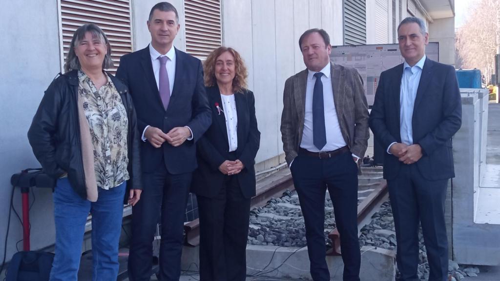 Visita a Tecnalia para conocer sus avances para la mejora de las redes de ferrocarriles.