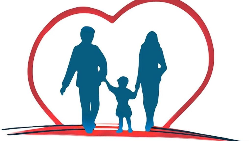 Silueta de una familia rodeada de un corazón rojo
