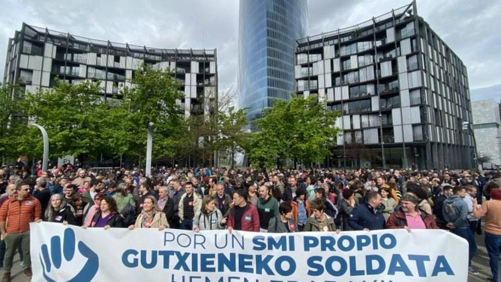 ELA y LAB redoblan su presión a Confebask por el SMI con una concentración