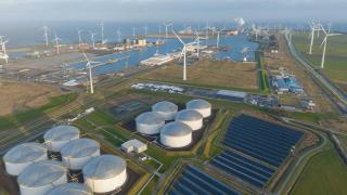 Técnicas Reunidas se alía con BBVA para doblar su apuesta por la descarbonización industrial