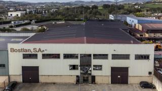 Un fondo de López Gandásegui y Pedro Abásolo compra la empresa de Mungia Bostlan