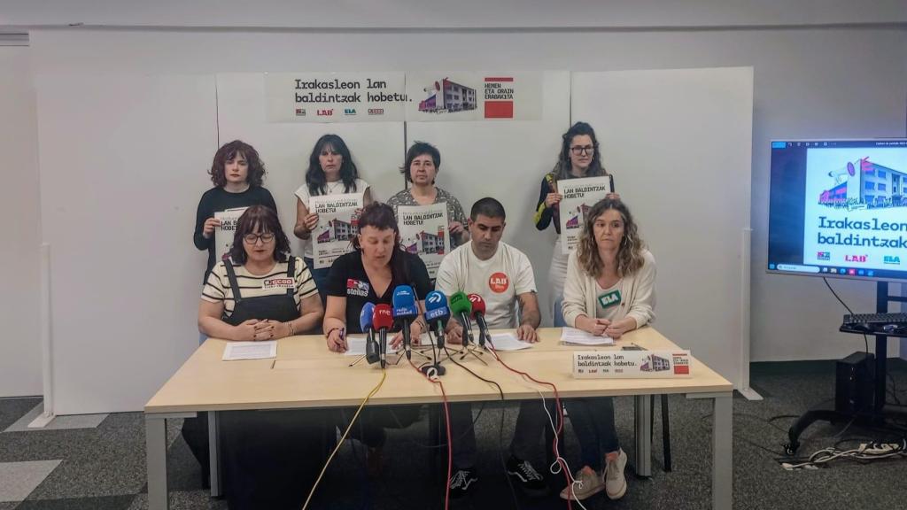 Rueda de prensa de Steilas, LAB, ELA y CCOO sobre los docentes de la educación pública vasca