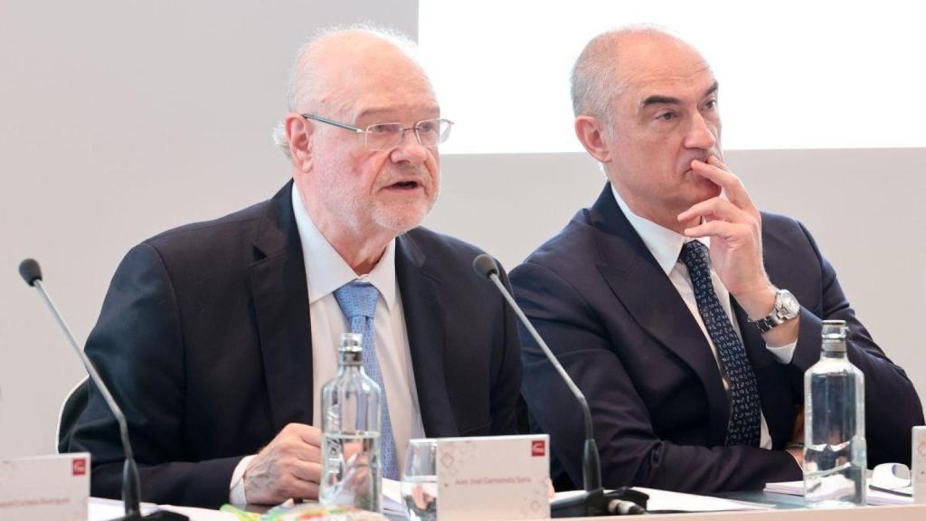 Juan José Garmendia (izquierda), presidente de hna desde 1998, y Leopoldo Escobedo (derecha), nuevo presidente de hna