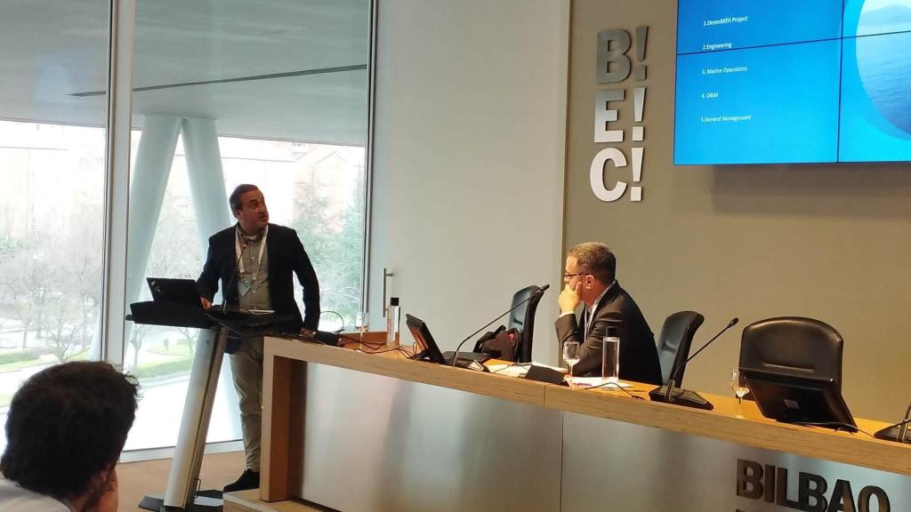 Jesús López-Tafall en una exposición en el BEC