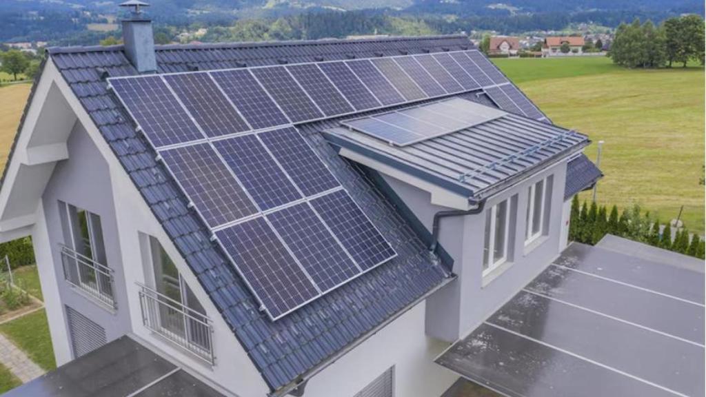 Vivienda con un sistema fotovoltaico de autoconsumo