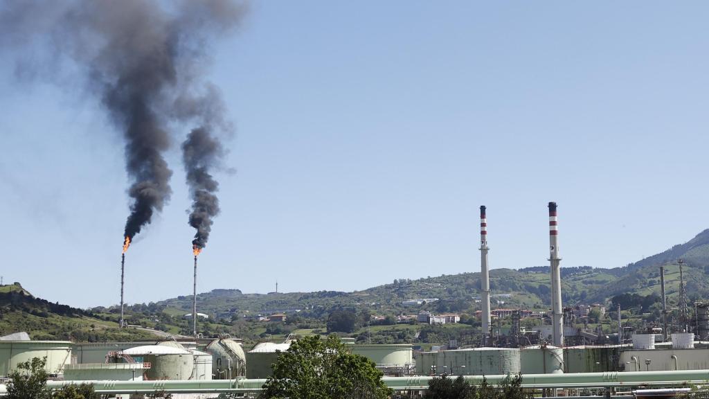 Chimeneas de Petronor