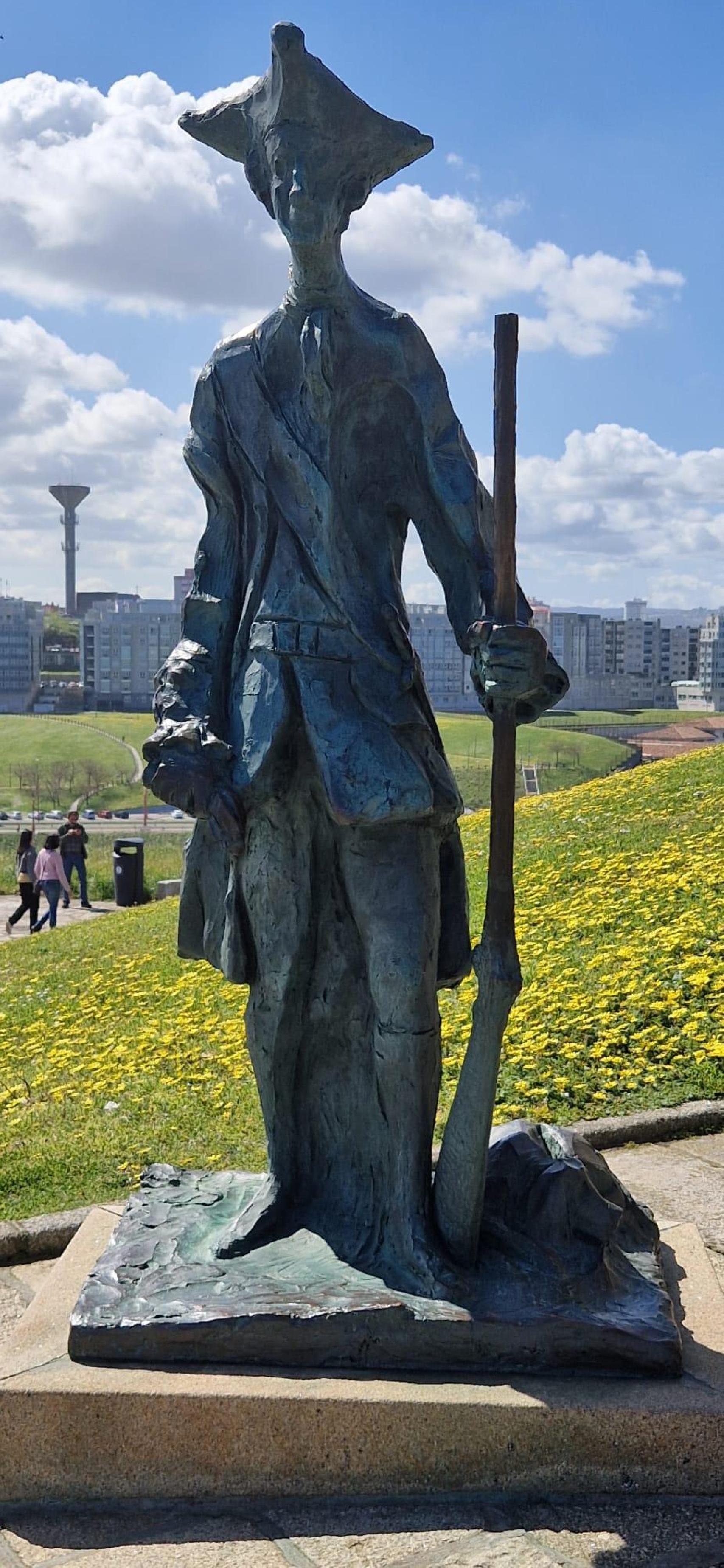 La escultura del monarca, con uniforme de caza, se inspiró en un cuadro de Francisco de Goya