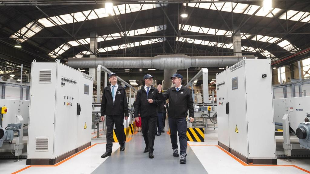 Pradales, durante su visita a la planta.