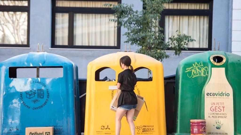 El PNV se sube a la ola verde y pide un sistema que devuelva dinero por reciclar envases de plástico