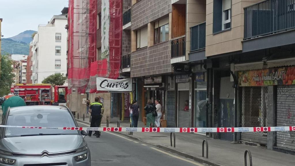 Lugar en Getxo donde se ha producido el incendio que ha dejado sin luz a los vecinos / CV