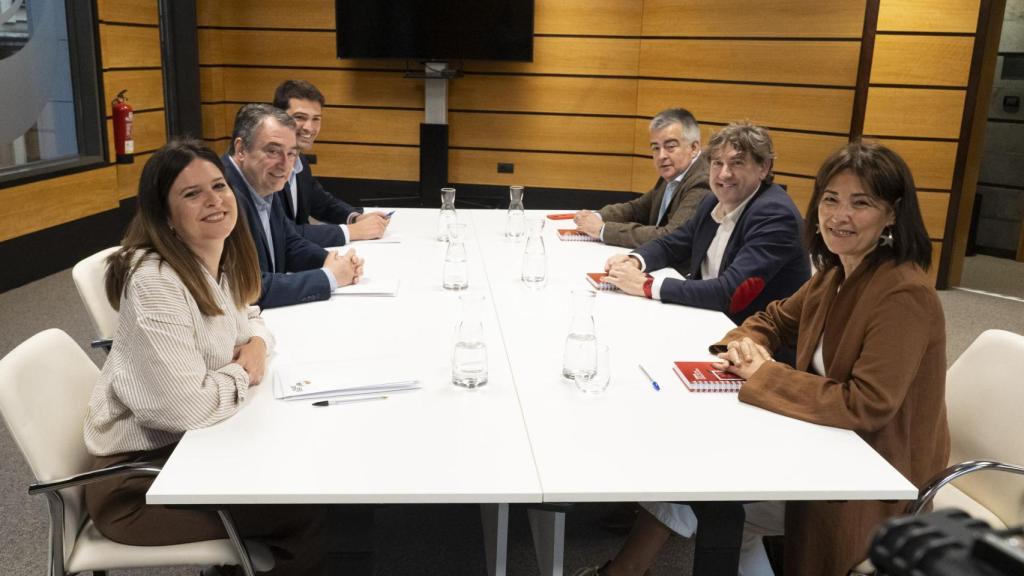 Reunión entre PNV y PSE-EE