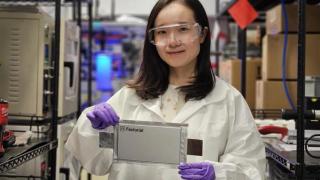 El competidor americano de Basquevolt se alía con Mercedes y da un paso adelante en el sector