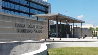 Tubacex riega con casi un millón de euros el fondo de pensiones de los funcionarios vascos