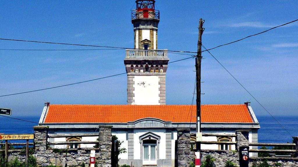 Faro de Higuer.