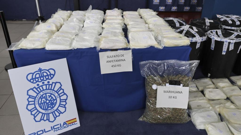 El alijo incautado del laboratorio clandestino de Zeberio