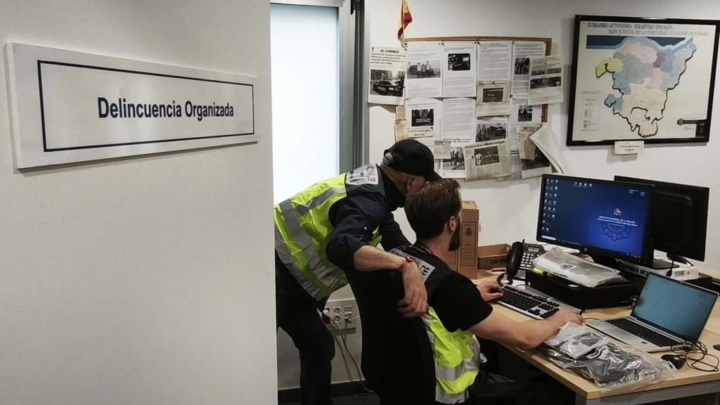 Agentes de la unidad de delincuencia organizada de Policía Nacional