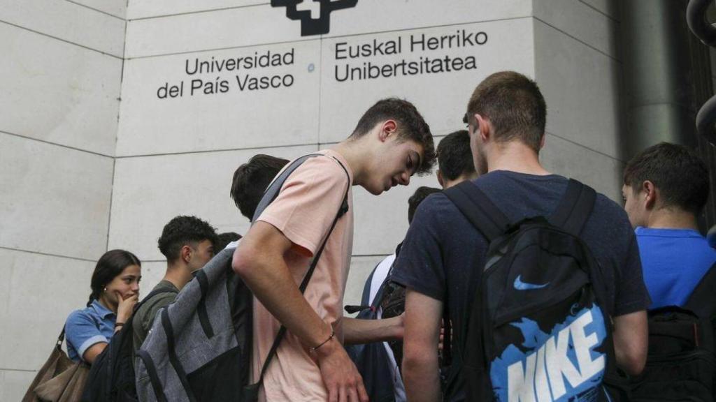 Alumnos en la PAU - Imagen de Archivo / EFE