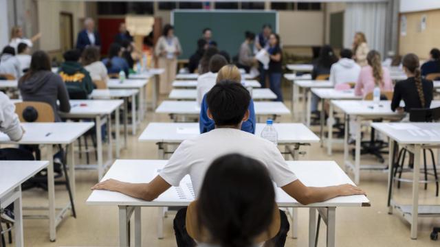 Los aprobados en la nueva Prueba de Acceso a la Universidad caen en Euskadi