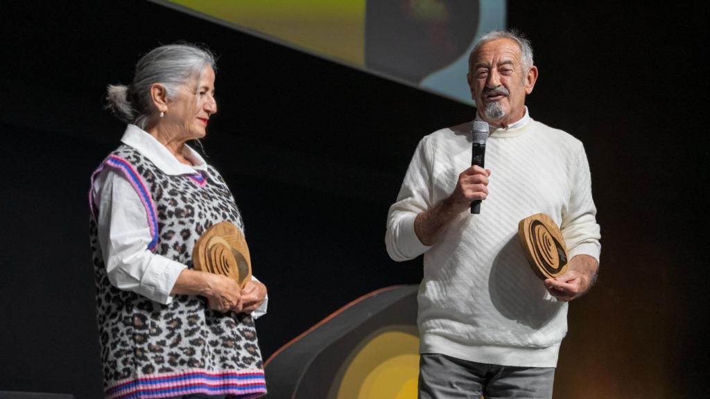Eva y Karlos Arguiñano también fueron homenajeados por su contribución a la promoción y difusión de la gastronomía vasca