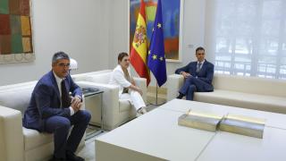 Reunión entre Pedro Sánchez, Mertxe Aizpurua y Gorka Elejabarrieta en Moncloa