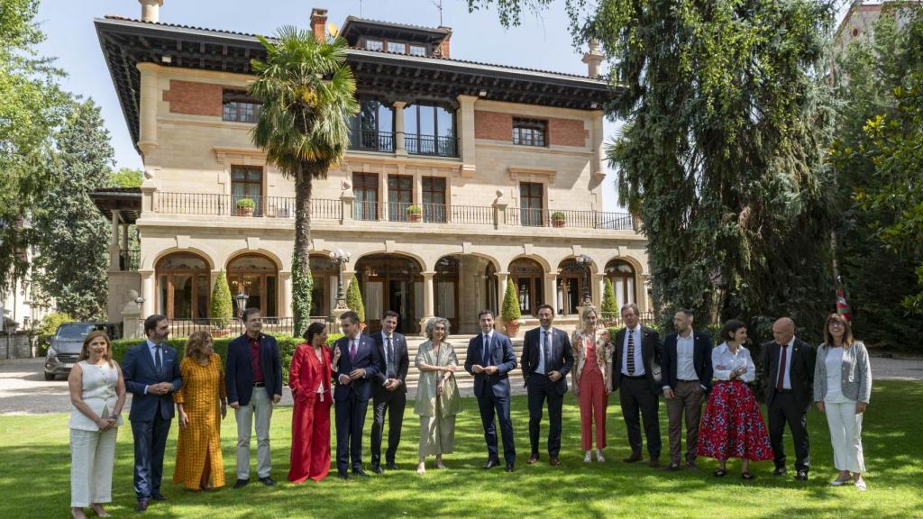 Pradales descarta cambios en el Gobierno vasco y subraya la buena relación con el PSE