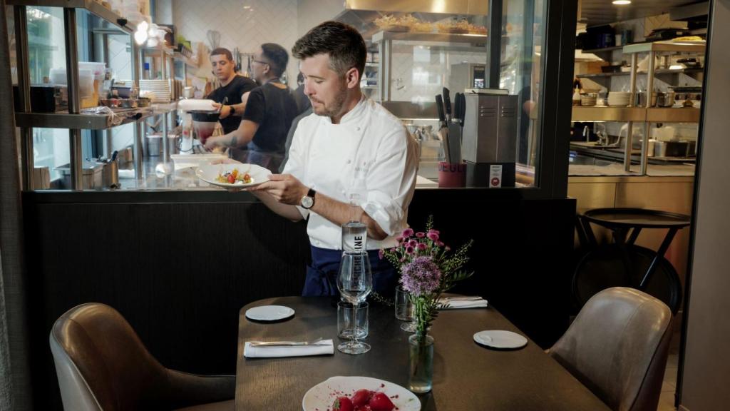 La experiencia de comer en Le Michelin da acceso a la carta de vinos más amplia del país. Arocena tiene a pocos metros otro restaurante Gigi