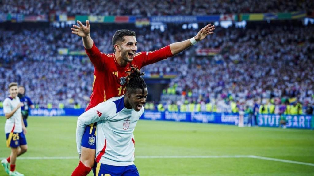 Ferran Torres y Nico Williams / RFEF