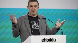 El coordinador general de EH Bildu, Arnaldo Otegi, ha comparecido este jueves en San Sebastián para presentar un análisis de la situación política. EFE/Javier Etxezarreta