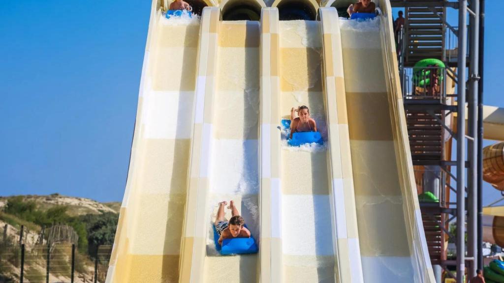 Toboganes de Atlantic Park.