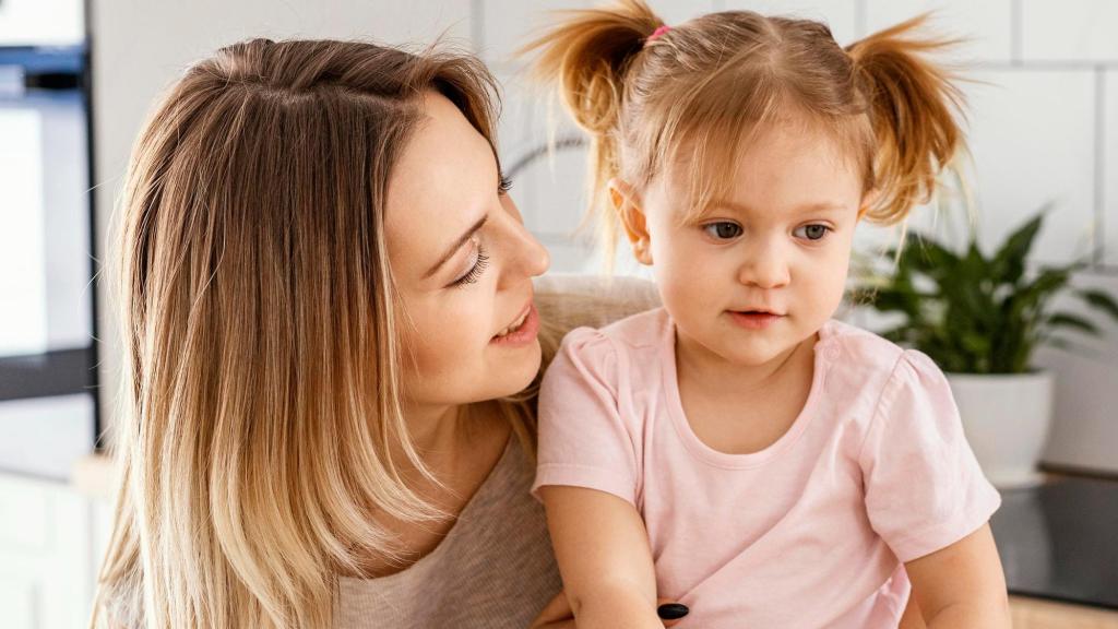 Madre e hija / Freepik