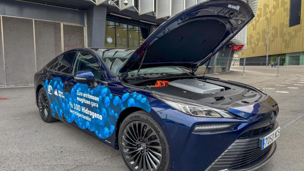 Coche de hidrógeno presentado por Petronor
