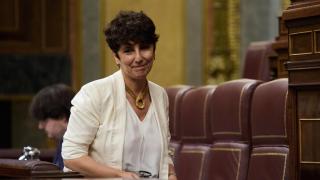 La nueva portavoz del PNV busca su sitio entre la política del fango y la falta de respuestas de Sánchez