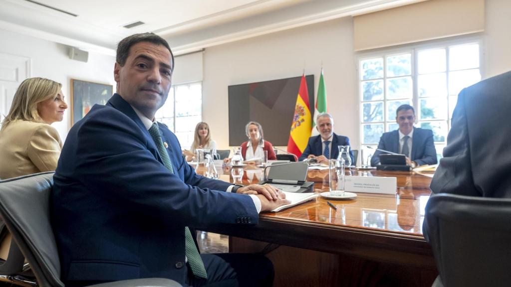 Pradales, en la reunión con Pedro Sánchez en la que logró el respaldo de la Sepi para Talgo