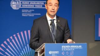 El Vicelehendakari y consejero de Economía, Trabajo y Empleo, Mikel Torres