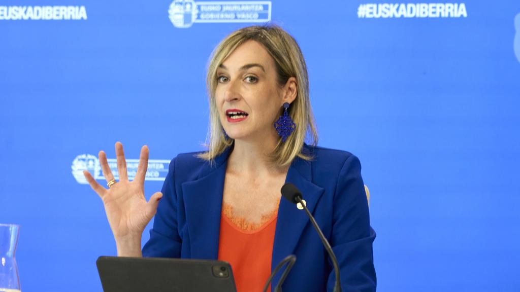 La portavoz del Gobierno vasco, María Ubarretexena