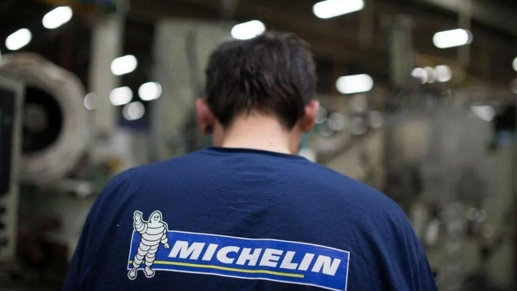 Imagen de archivo de una trabajador de Michelin