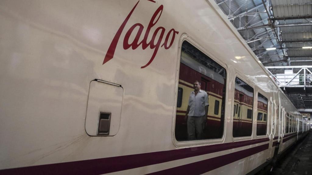 Uno de los trenes de Talgo